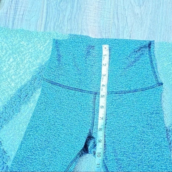 Lululemon Wunder Under Leggings - Picture 11 of 12